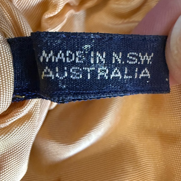 Vintage Elegant Gold Mesh Evening Bag - Picture 3 of 8